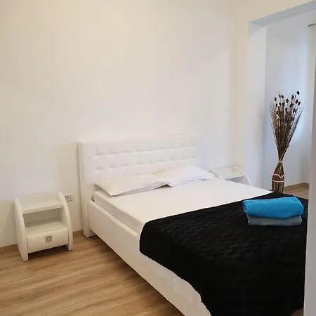 Bavaro 2 Apartament * Năvodari